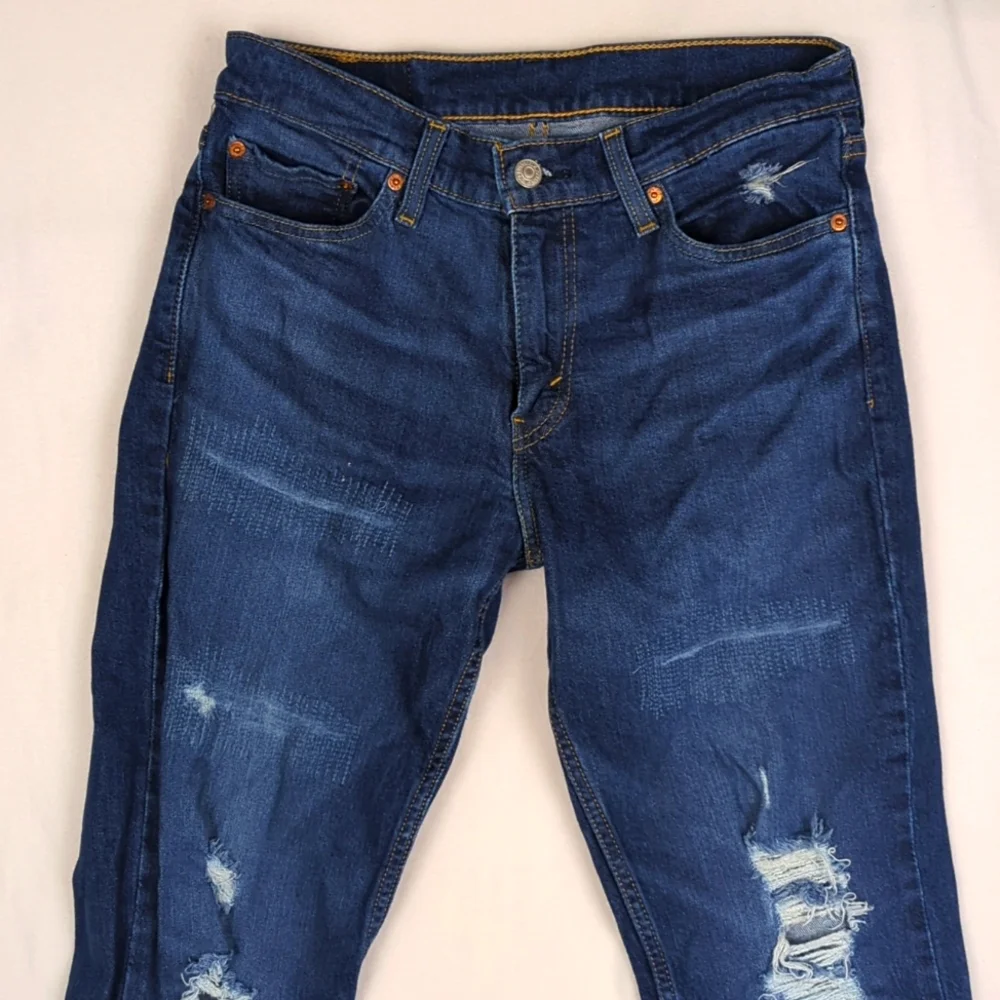 LEVIS 511 Men's 30x32 Distressed Style Jeans